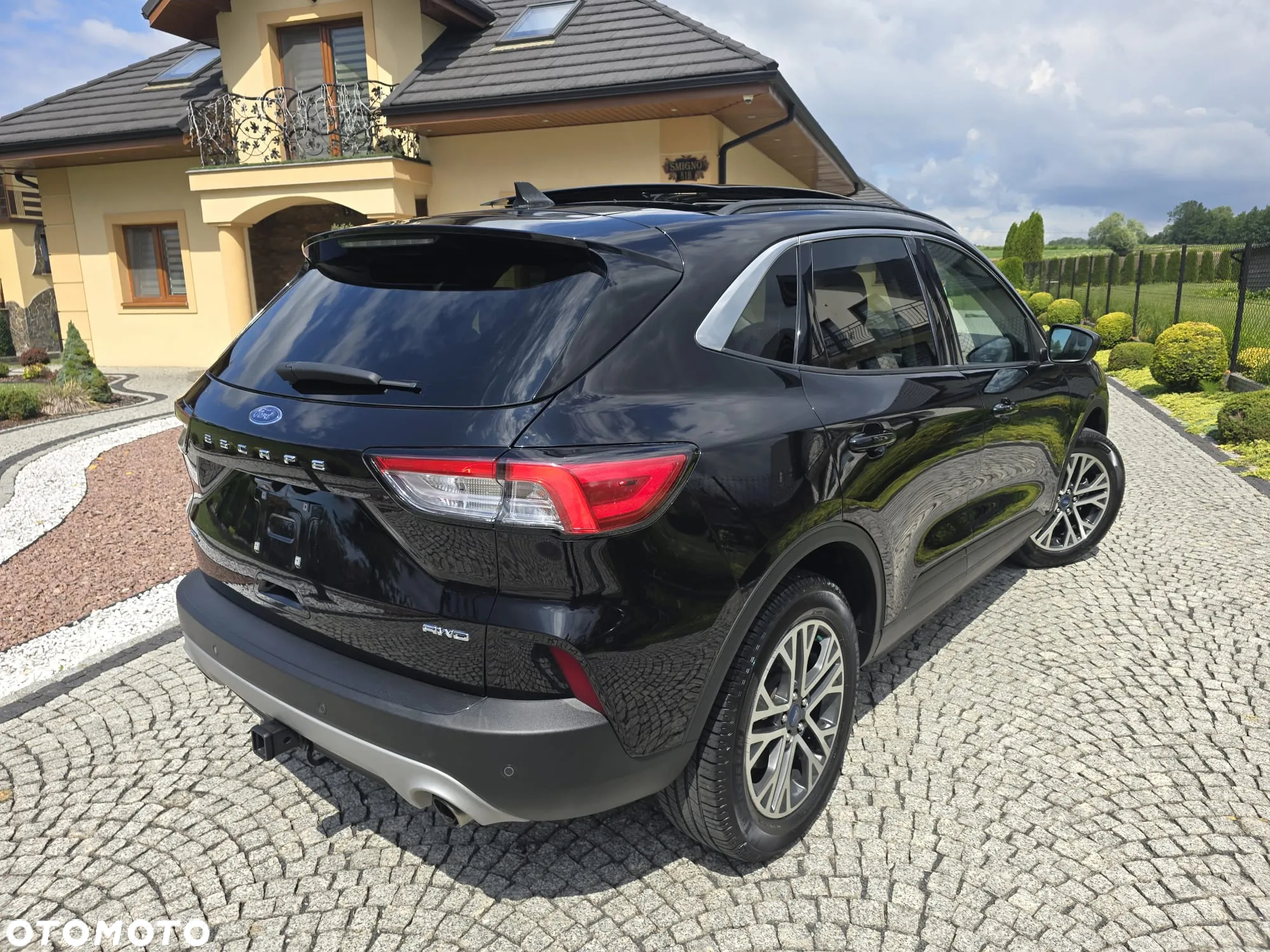 Ford Kuga - 2