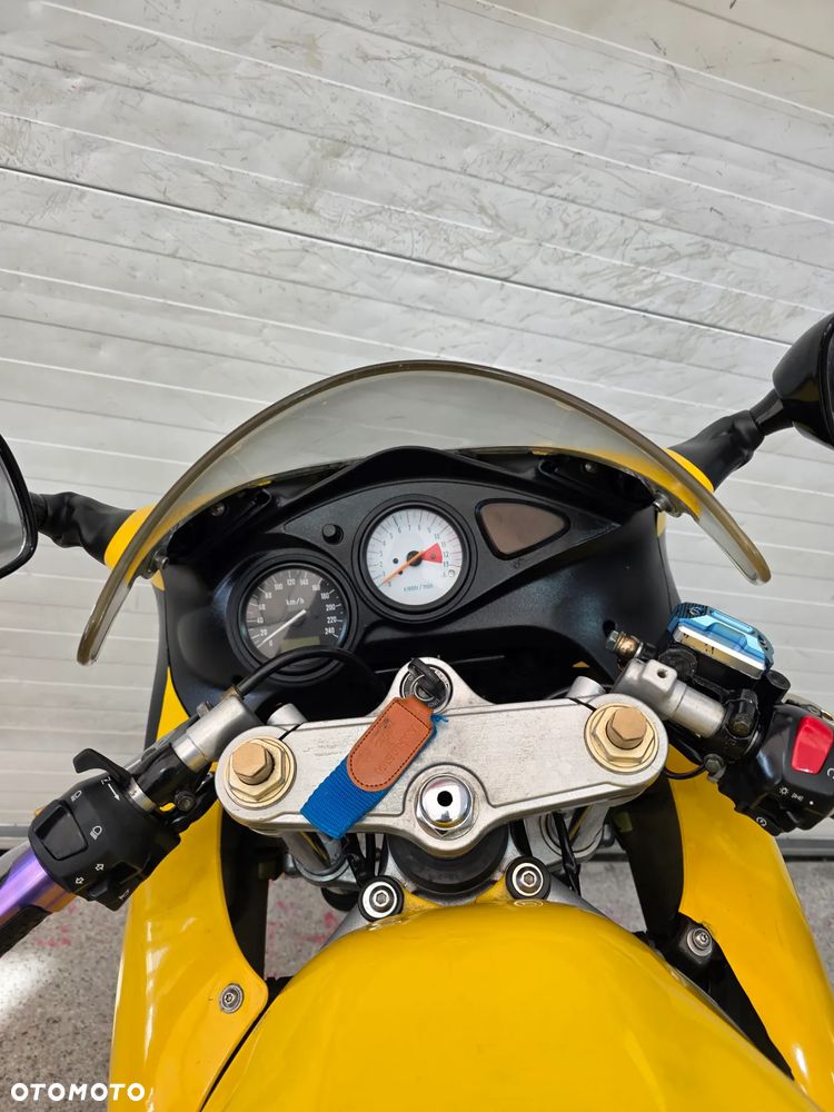 Suzuki SV - 27