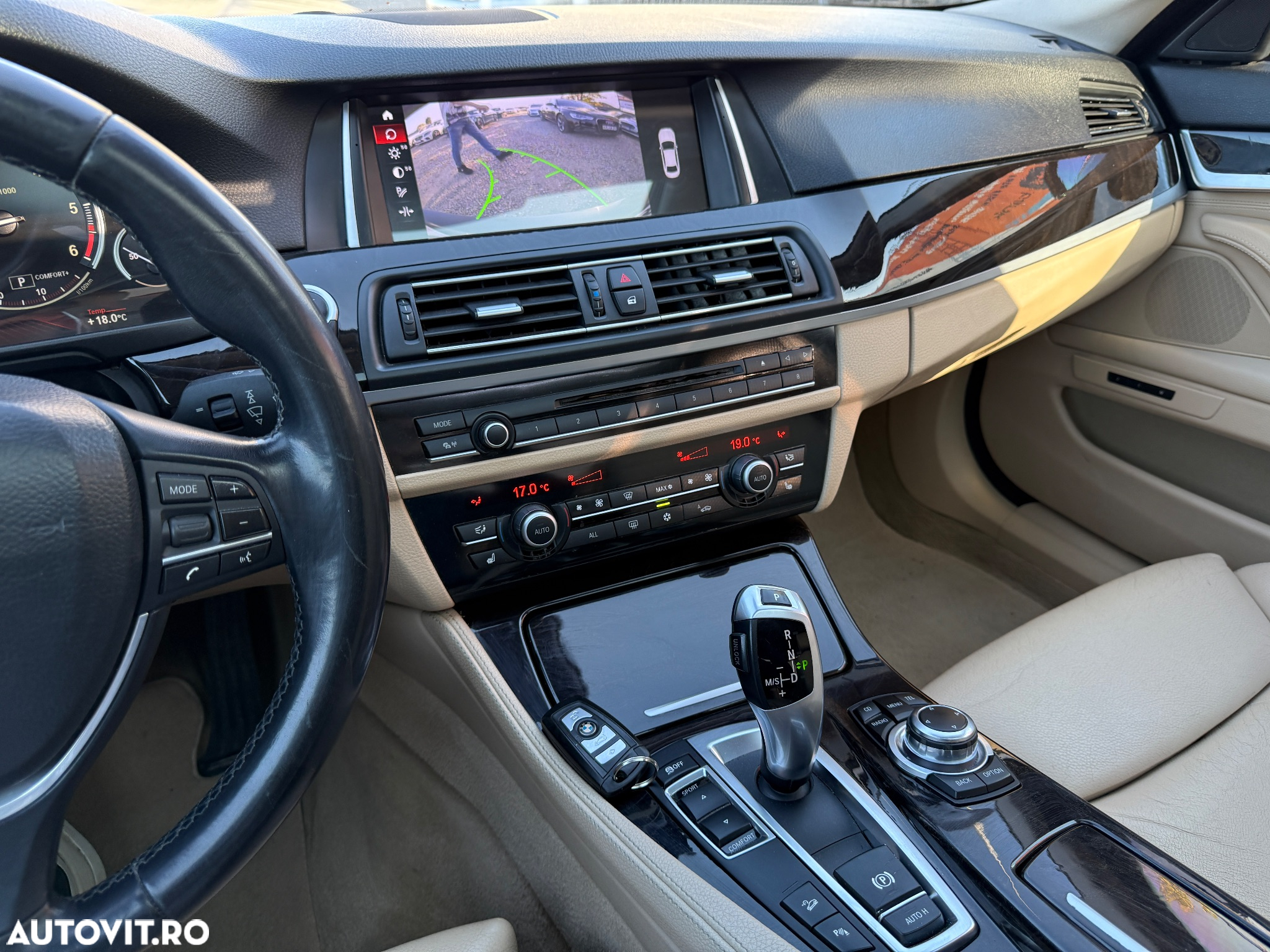 BMW Seria 5 530d xDrive Sport-Aut. Luxury Line - 40