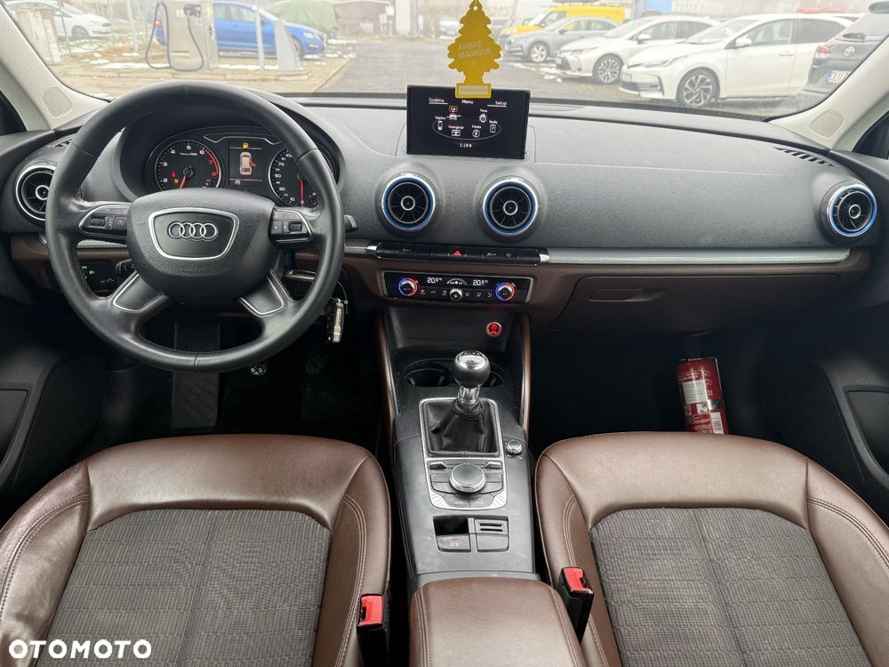 Audi A3 Sportback 1.4 TFSI Attraction - 11