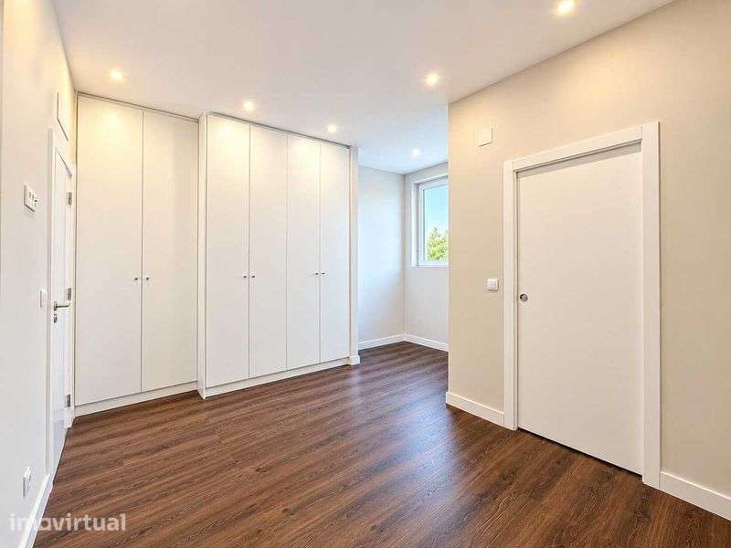 T2 - Remodelado - Urbisado - Setúbal - Grande imagem: 5/12