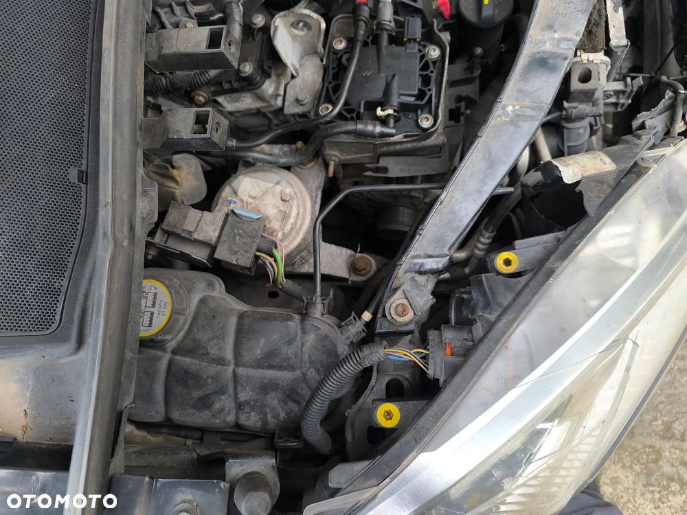 Ford S-Max 2.0 TDCi Trend - 11