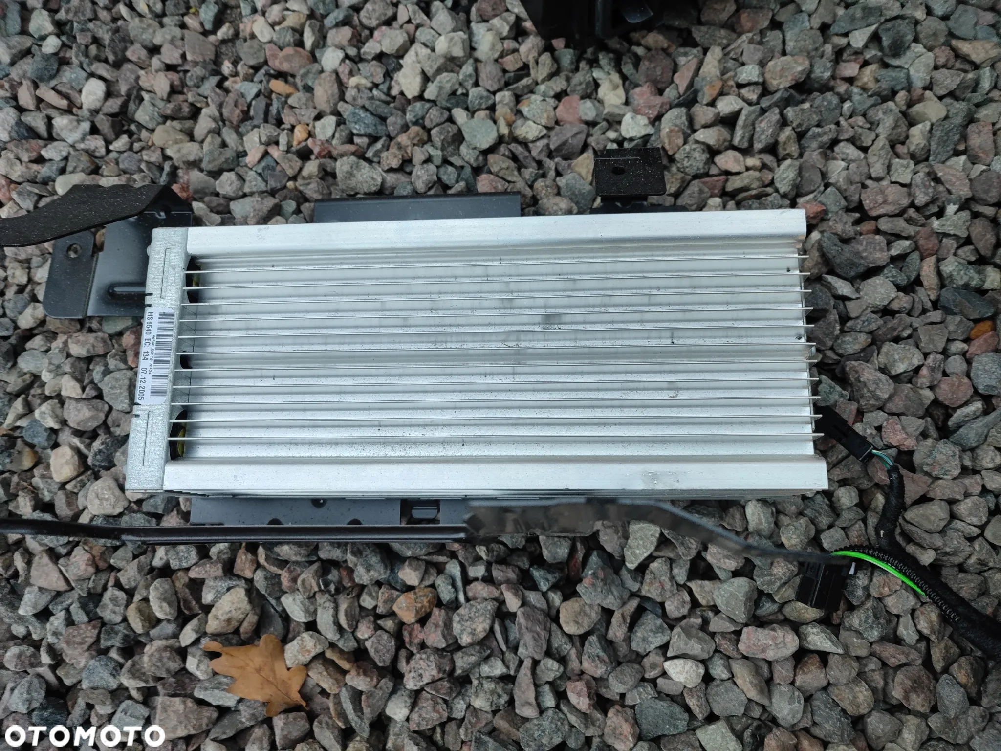 BMW E91 / E91 LCI ORYGINALNY KOMPLET NAGŁOŚNIENIA LOGIC 7 ( WZMACNIACZ + KPL. WIĄZKA + GŁOŚNIKI + OBUDOWY ) O NR. 65 13 6 954 877 / 65 13 6 942 462 / 65 13 6 925 336 OEM W BARDZO DOBRYM STANIE - 7