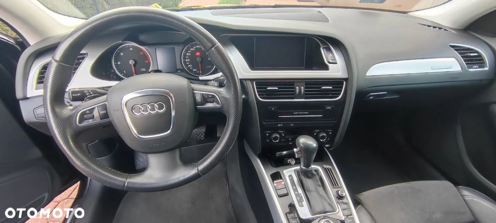 Audi A4 - 4