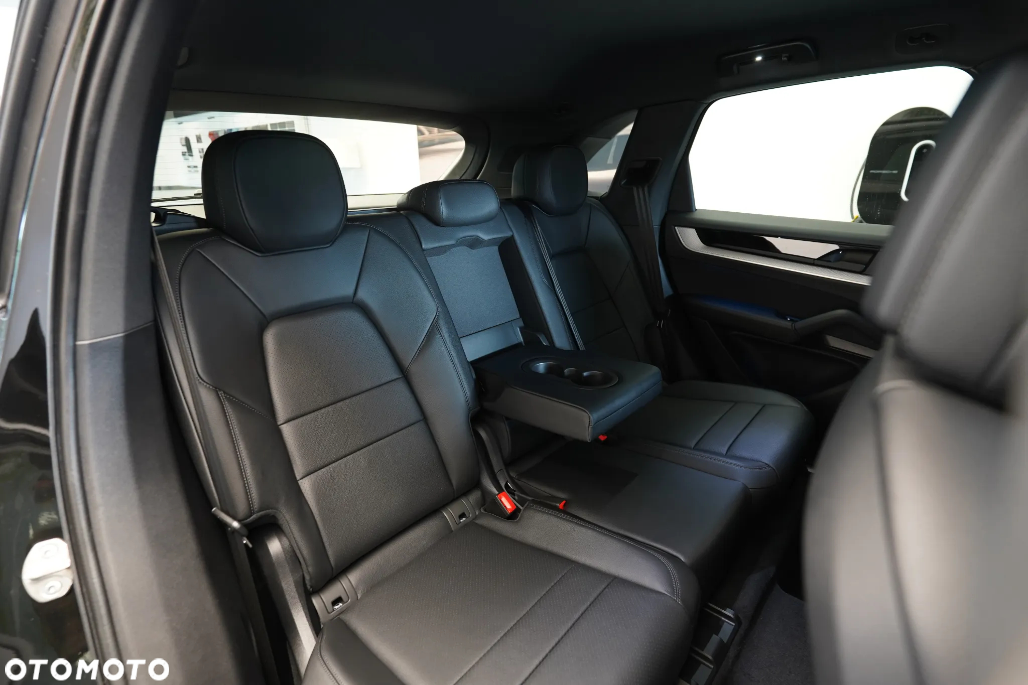 Porsche Cayenne Standard - 13