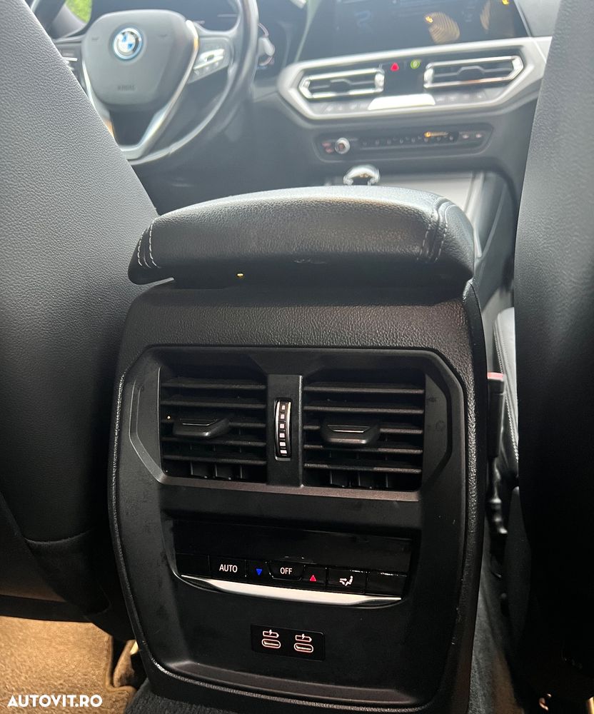 BMW Seria 3 320e Aut. Advantage - 22