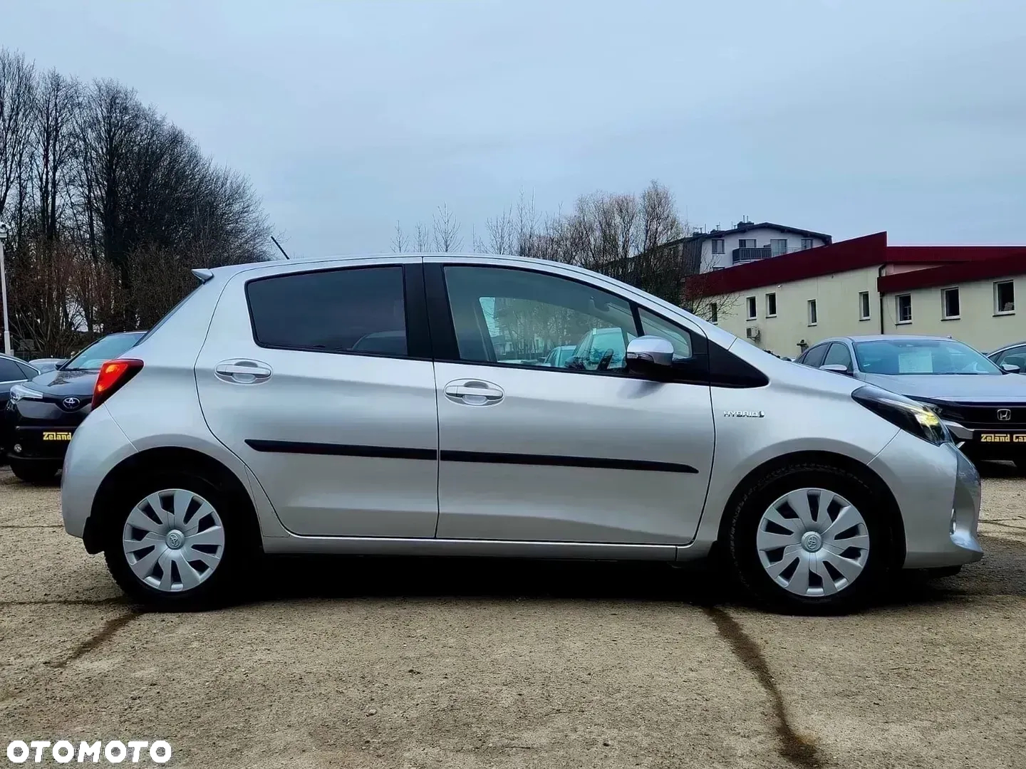 Toyota Yaris - 5