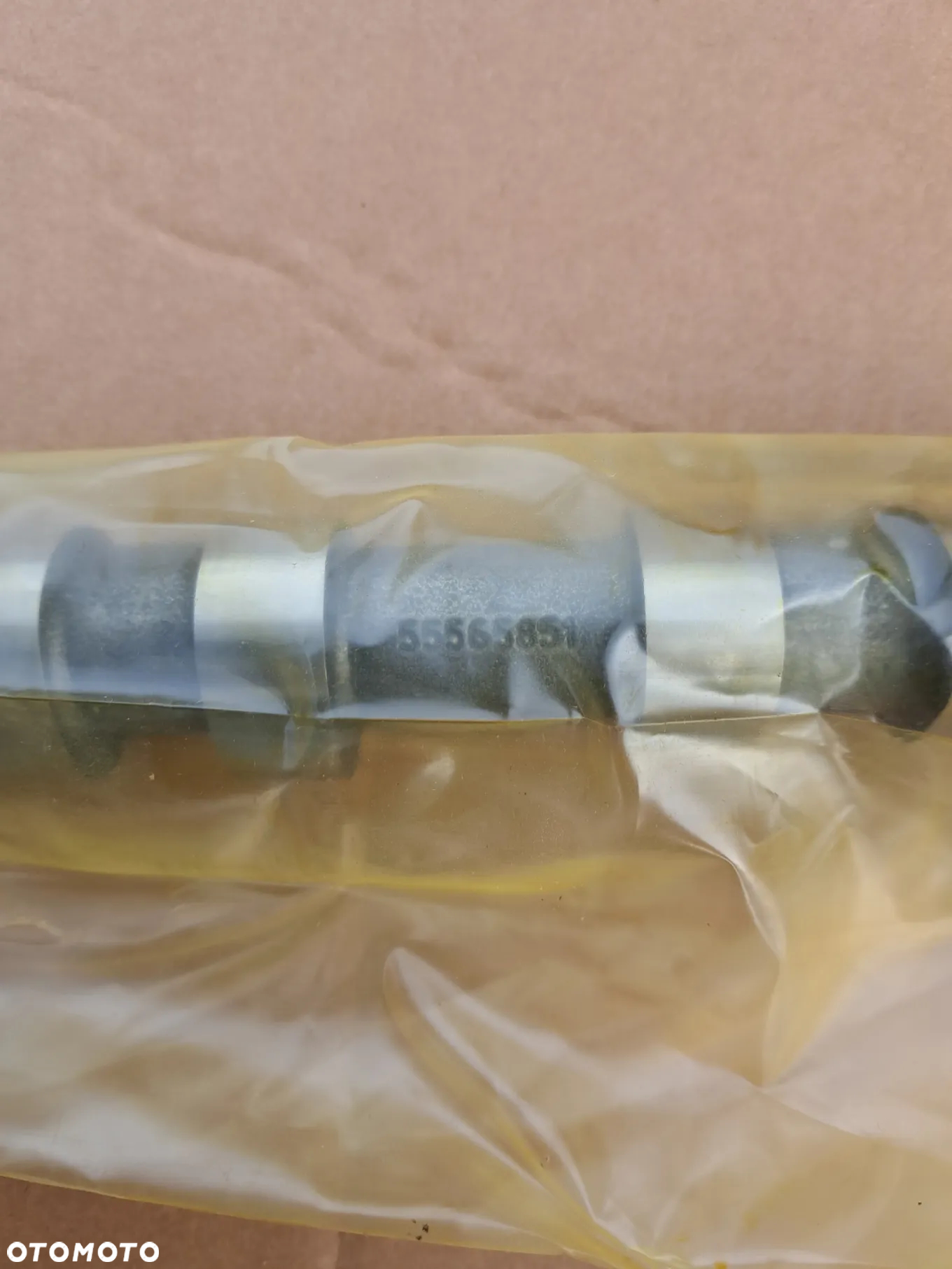 Wałek rozrządu Opel Astra H Vectra C Zafira B 1.9 CDTI Astra J Cascada Insignia 2.0 CDTI 55565850 - 2