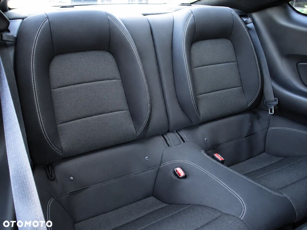 Ford Mustang 3.7 V6 Premium - 17