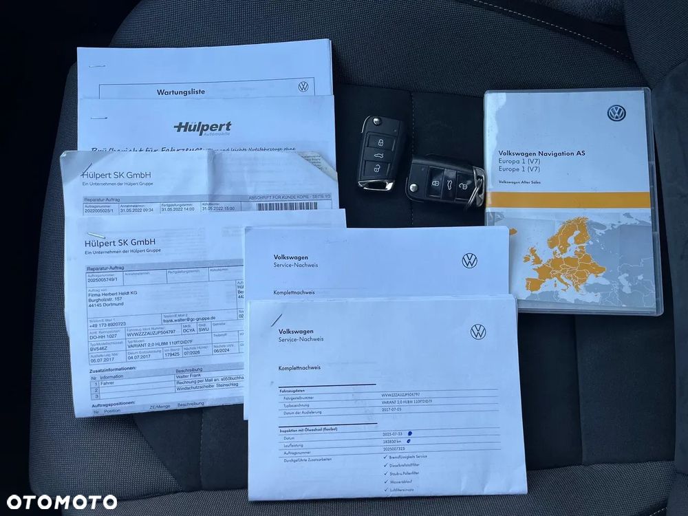 Volkswagen Golf 2.0 TDI BlueMotion Technology DSG Highline - 33