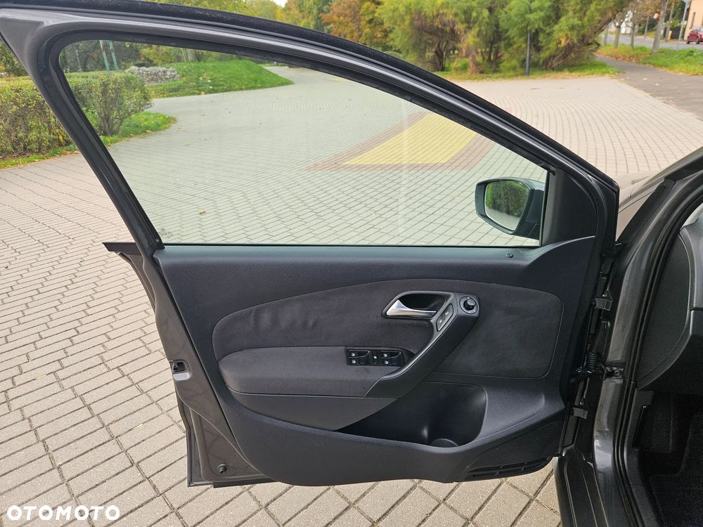 Volkswagen Polo 1.4 Sportline - 11
