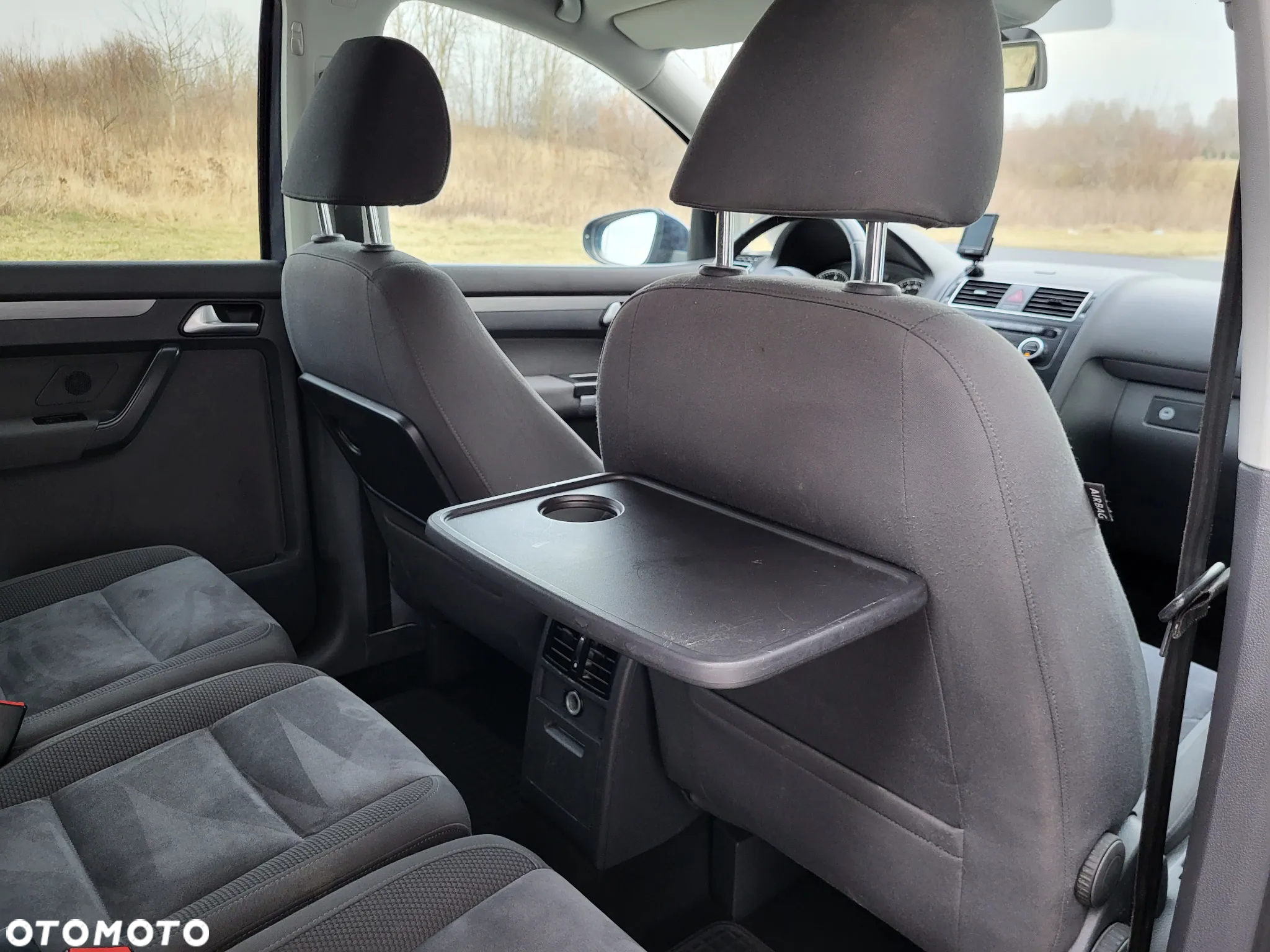 Volkswagen Touran - 19