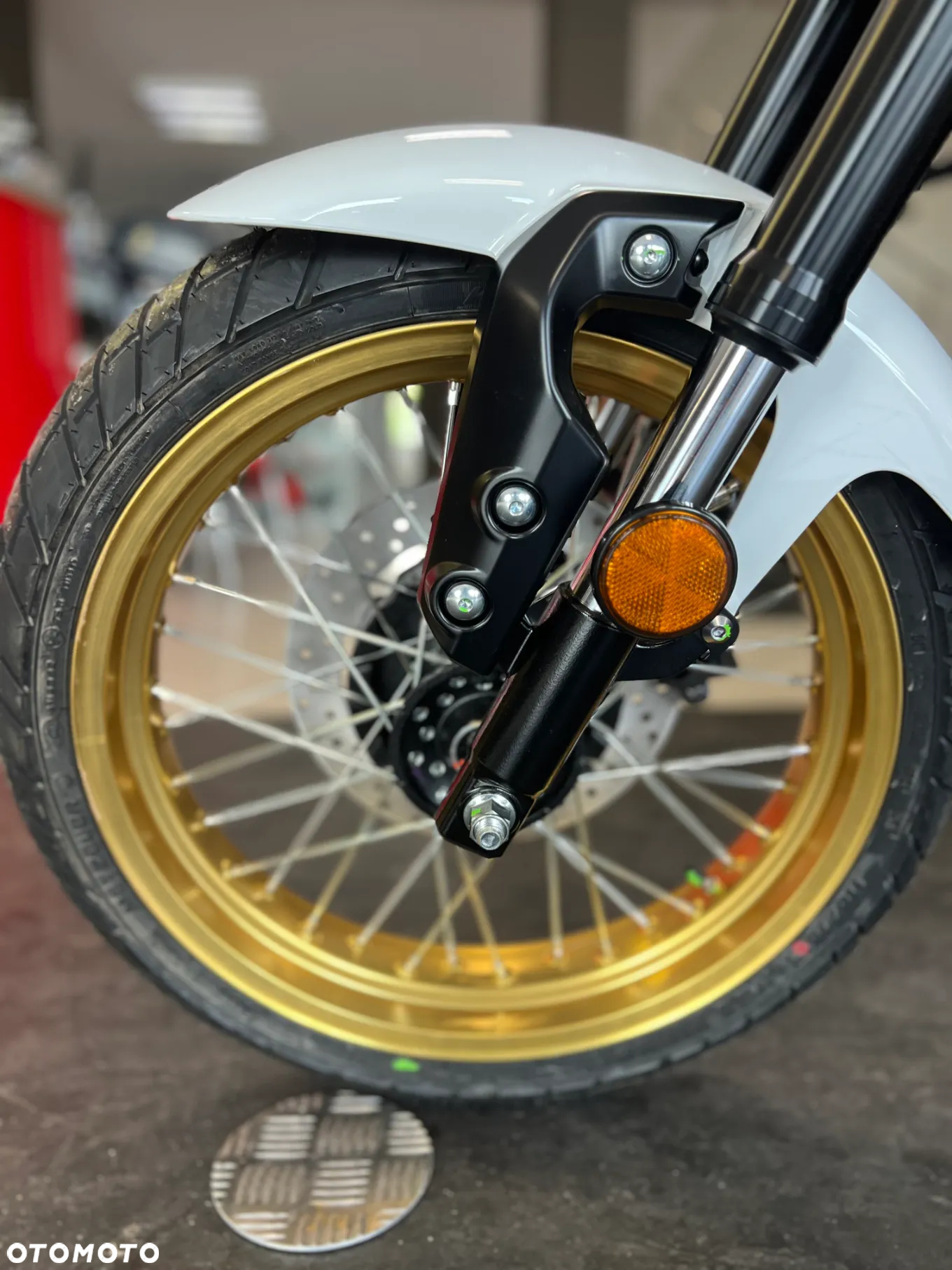 Yamaha XSR - 11