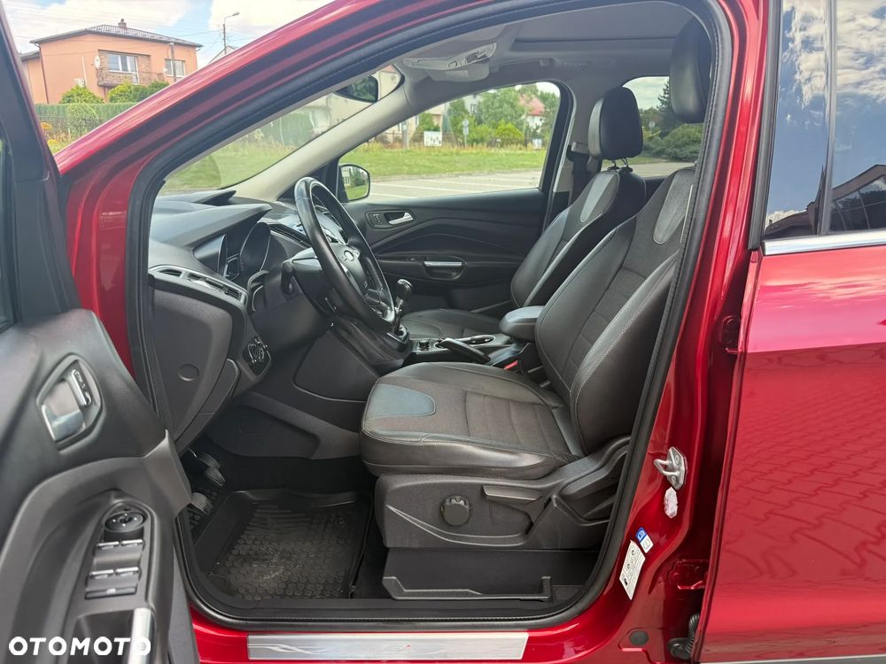 Ford Kuga 2.0 TDCi 4WD Titanium Plus - 28