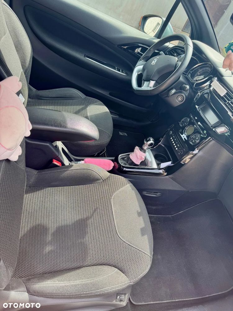 Citroën DS3 1.6 HDi SoChic - 11
