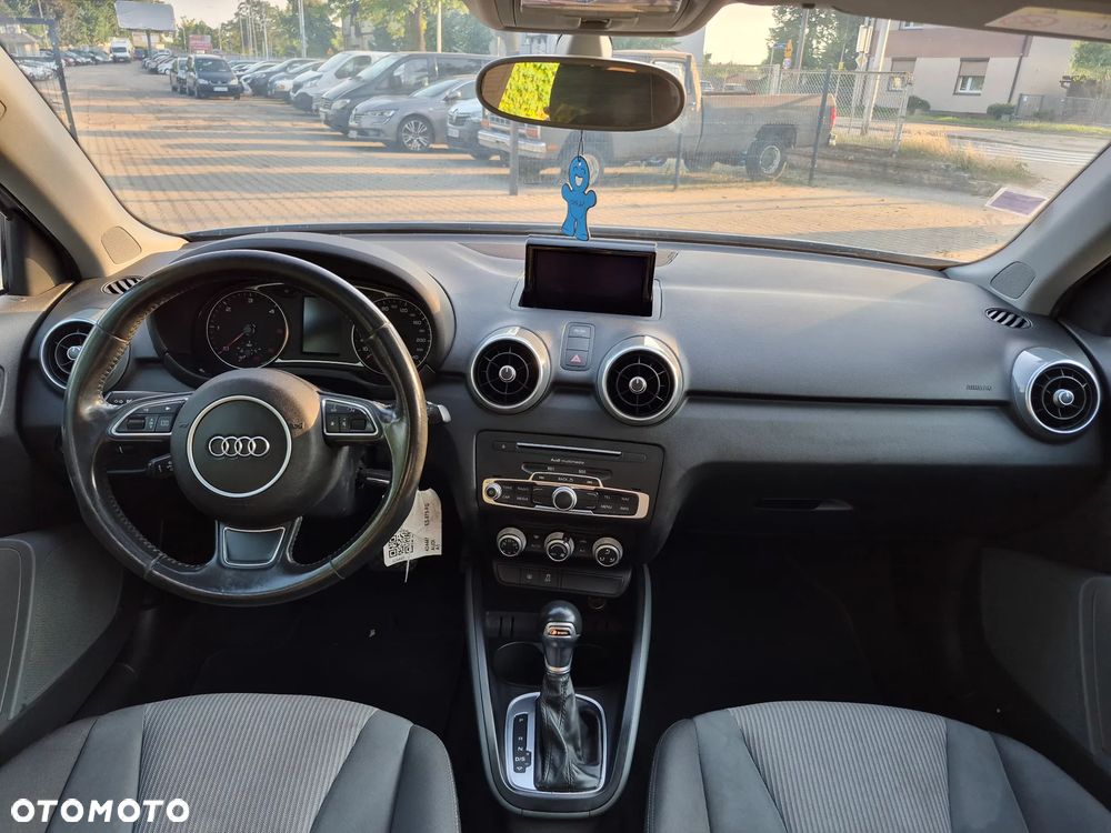 Audi A1 Sportback 1.6 TDI S tronic - 17