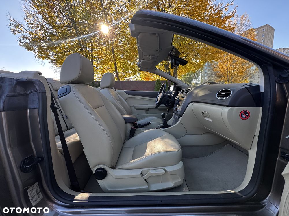 Ford Focus 2.0 Gold X - 17