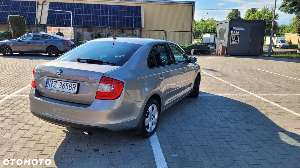 Skoda RAPID 1.2 TSI Joy - 6