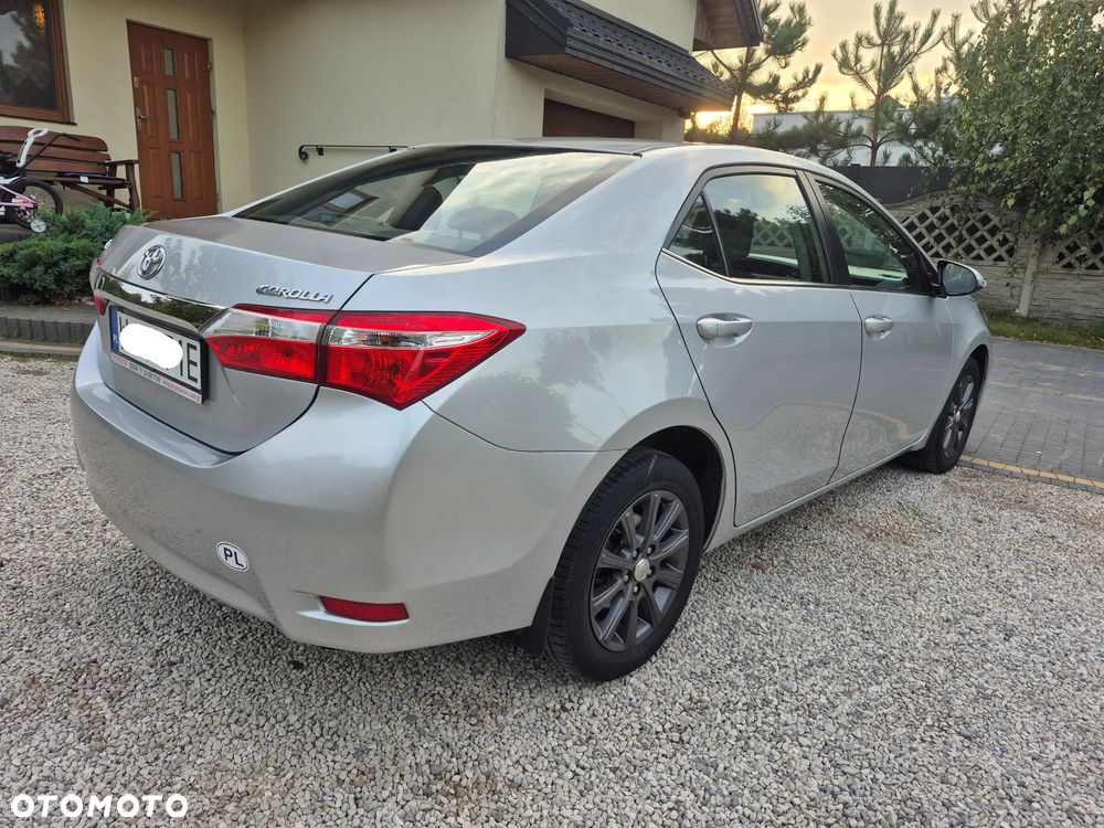 Toyota Corolla 1.6 Premium - 8