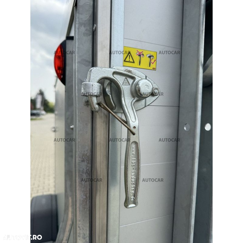 Autocar Remorca transport cai  Champion Esprit C cu camera pentru depozitare sa - 11