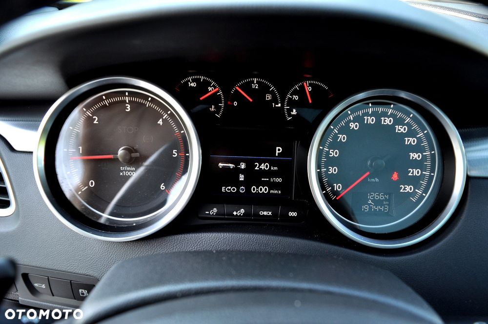 Peugeot 508 2.0 BlueHDi RXH S&S - 28
