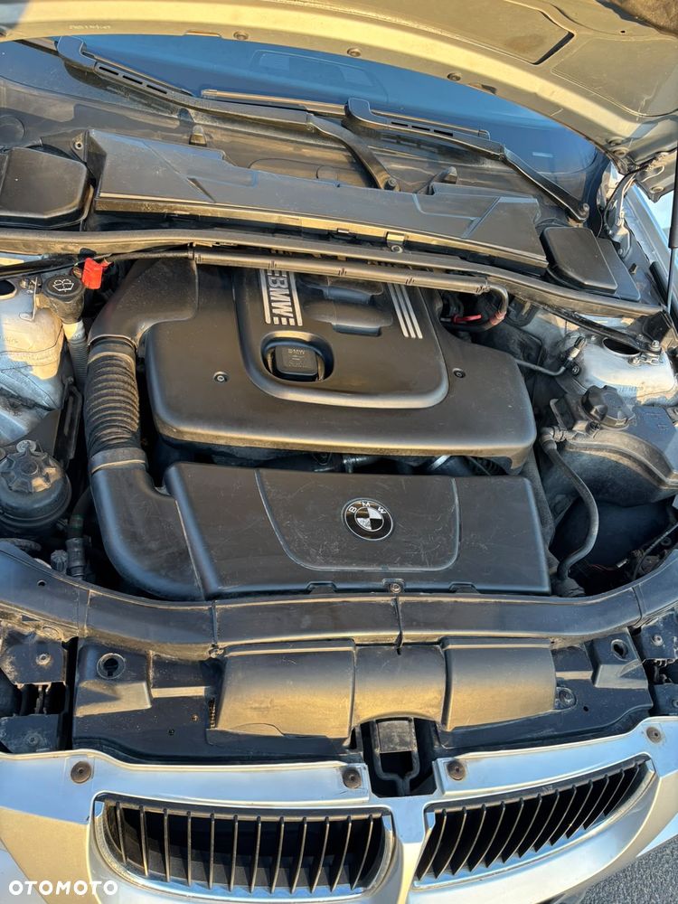 BMW Seria 3 320d DPF - 12