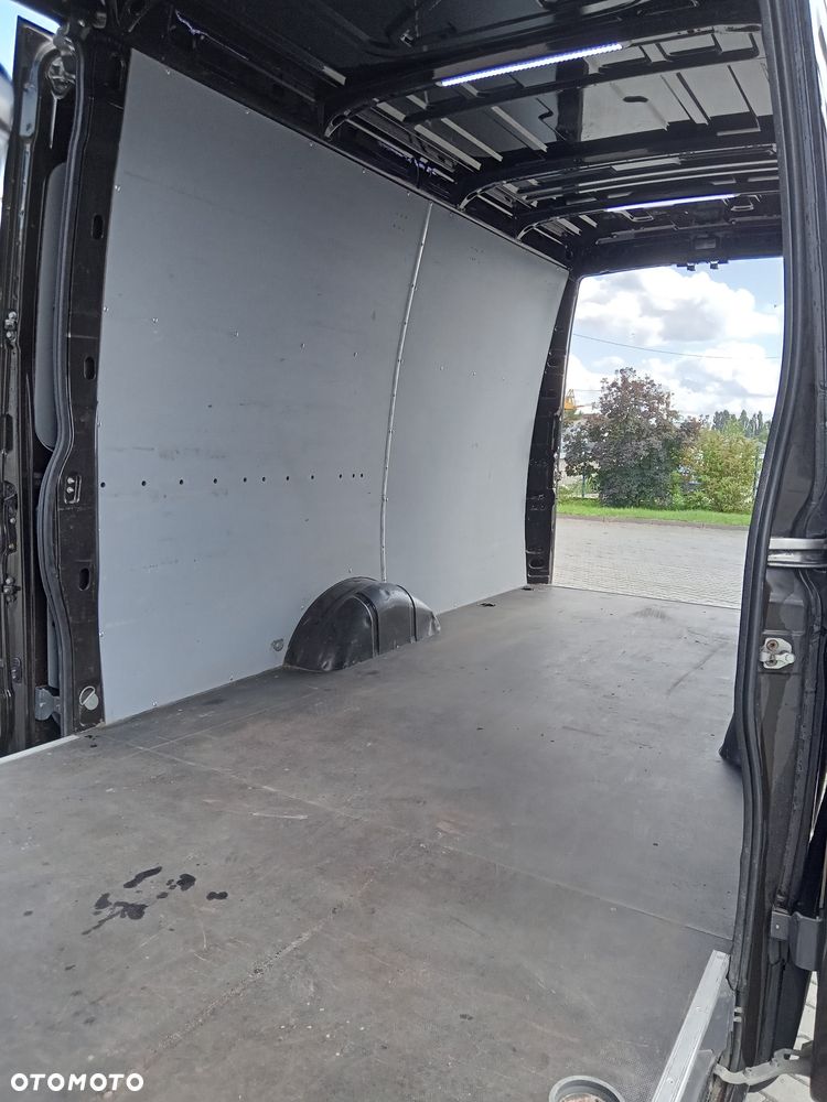 Iveco C35S15 Max - 11