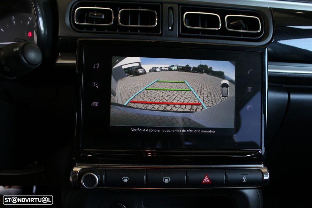 Citroën C3 1.2 PureTech Shine - 16