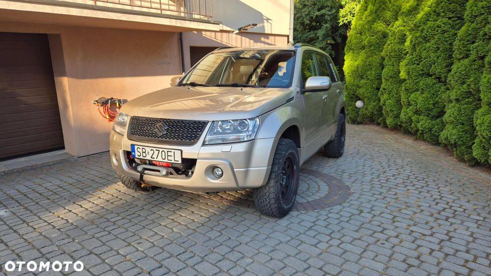 Suzuki Grand Vitara 2.4 De Luxe EU5 - 1