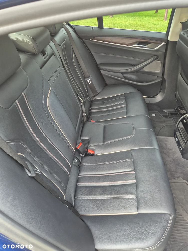 BMW Seria 5 520d xDrive Luxury Line - 15