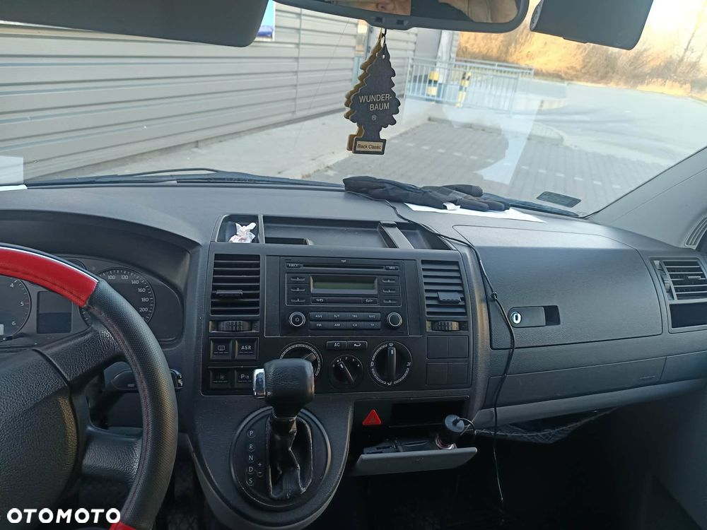 Volkswagen Transporter - 11