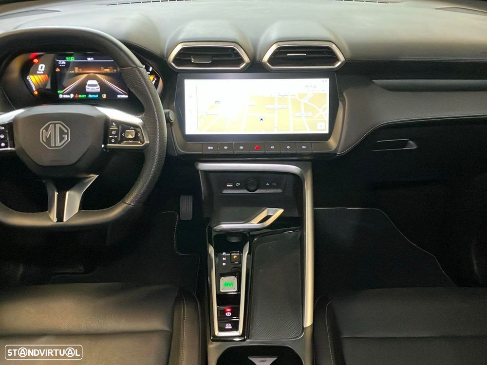MG ZS 1.5 Hybrid+ Luxury - 11