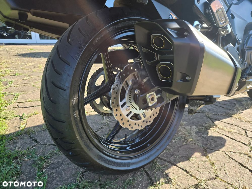 Kawasaki Versys 1000 - 25