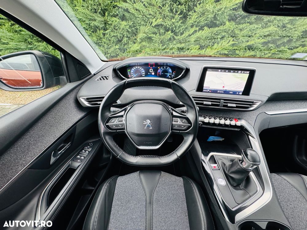 Peugeot 3008 PureTech 130 Stop & Start GPF Allure Pack - 19