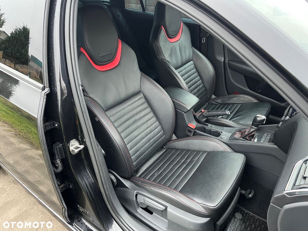 Skoda Octavia 2.0 TDI DSG RS - 20