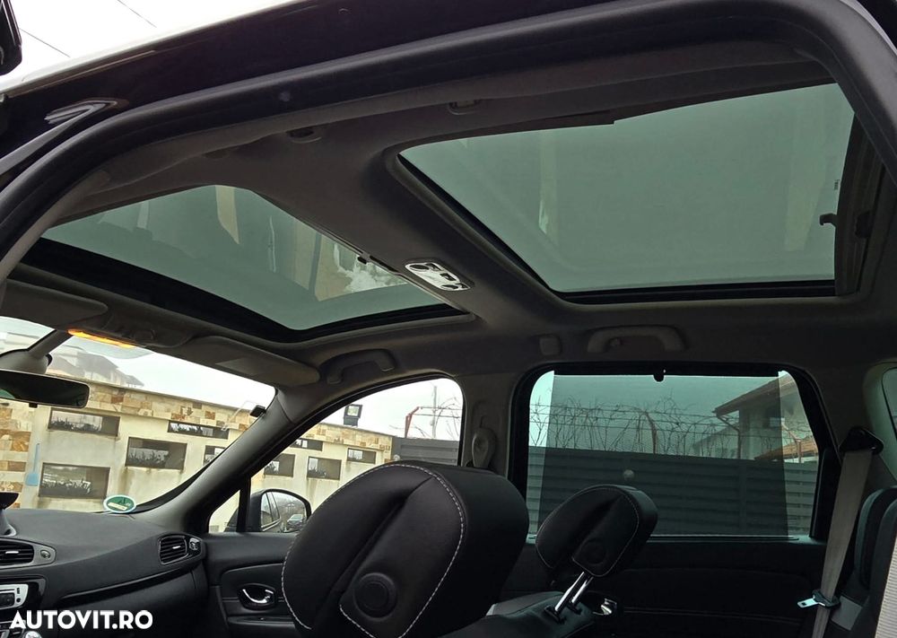 Renault Grand Scenic - 26