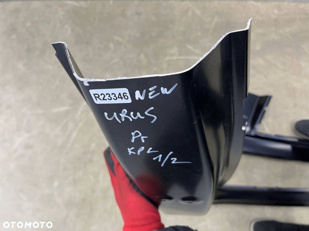 Poszycie Lamborghini Urus 18r.- prawy próg słupek A B środkowy ćwiartka rama drzwi reperaturka NOWA - 9