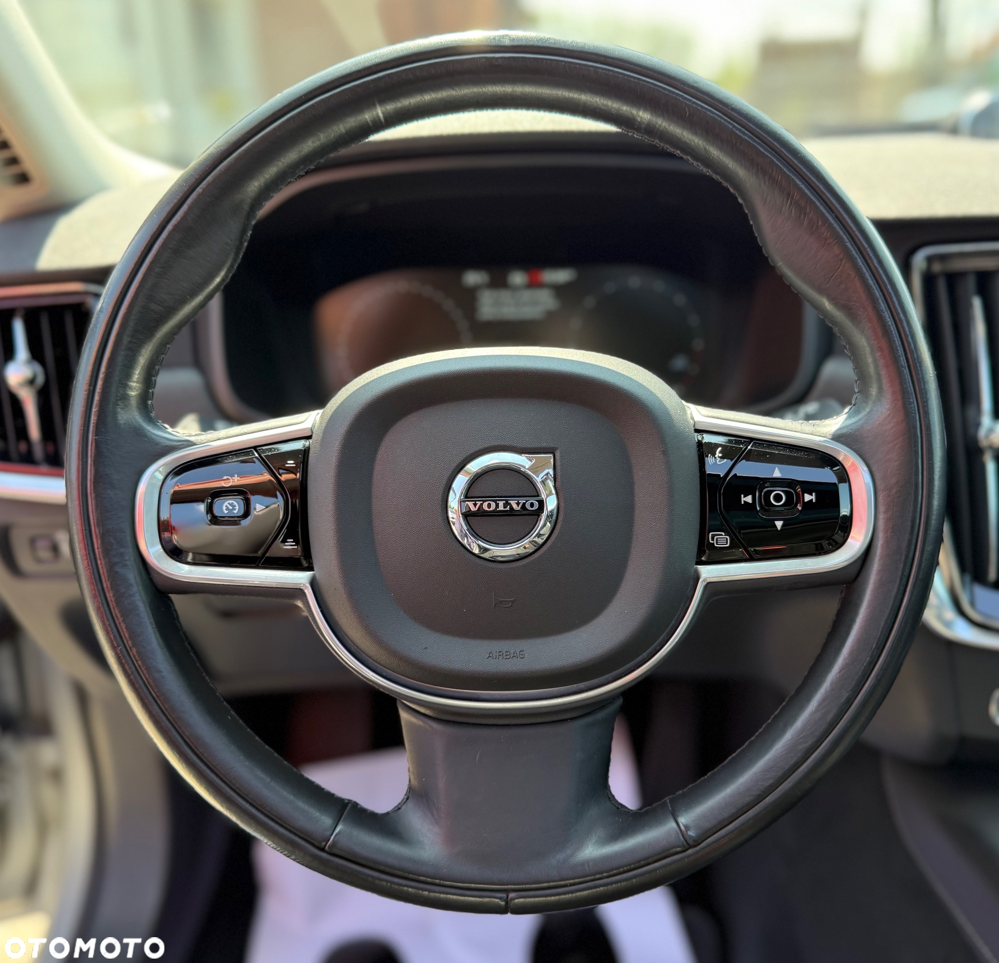 Volvo V90 Cross Country D4 AWD Geartronic Pro - 16