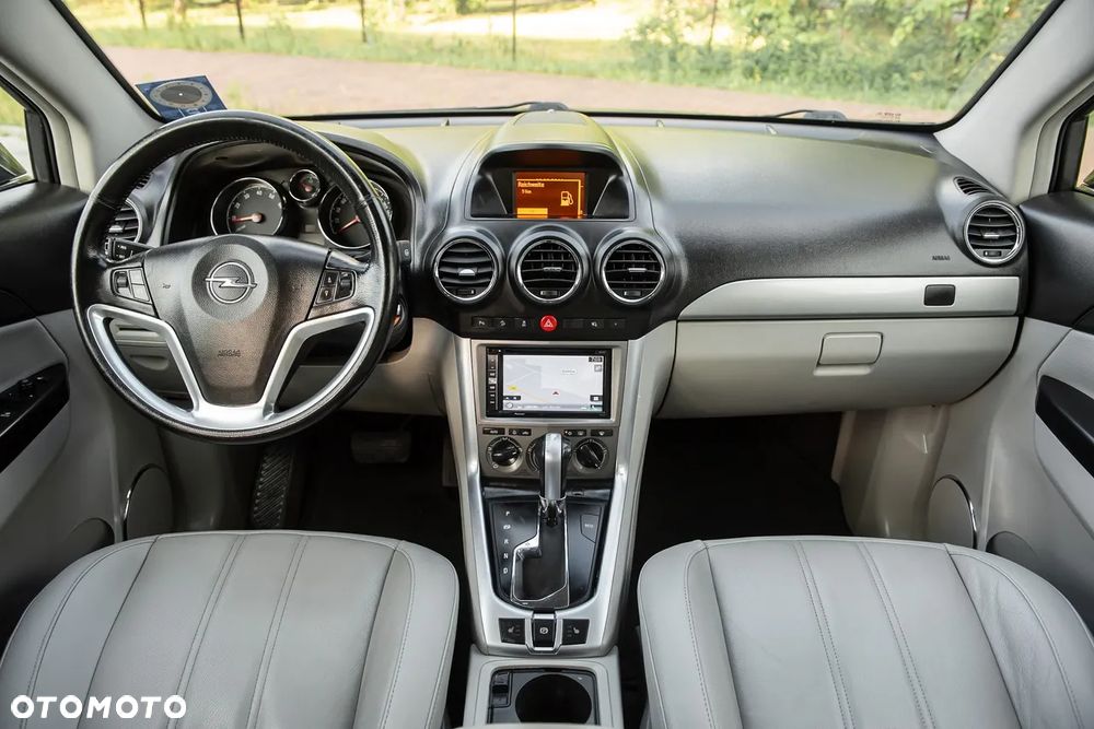 Opel Antara 2.4 4x4 Design Edition - 26