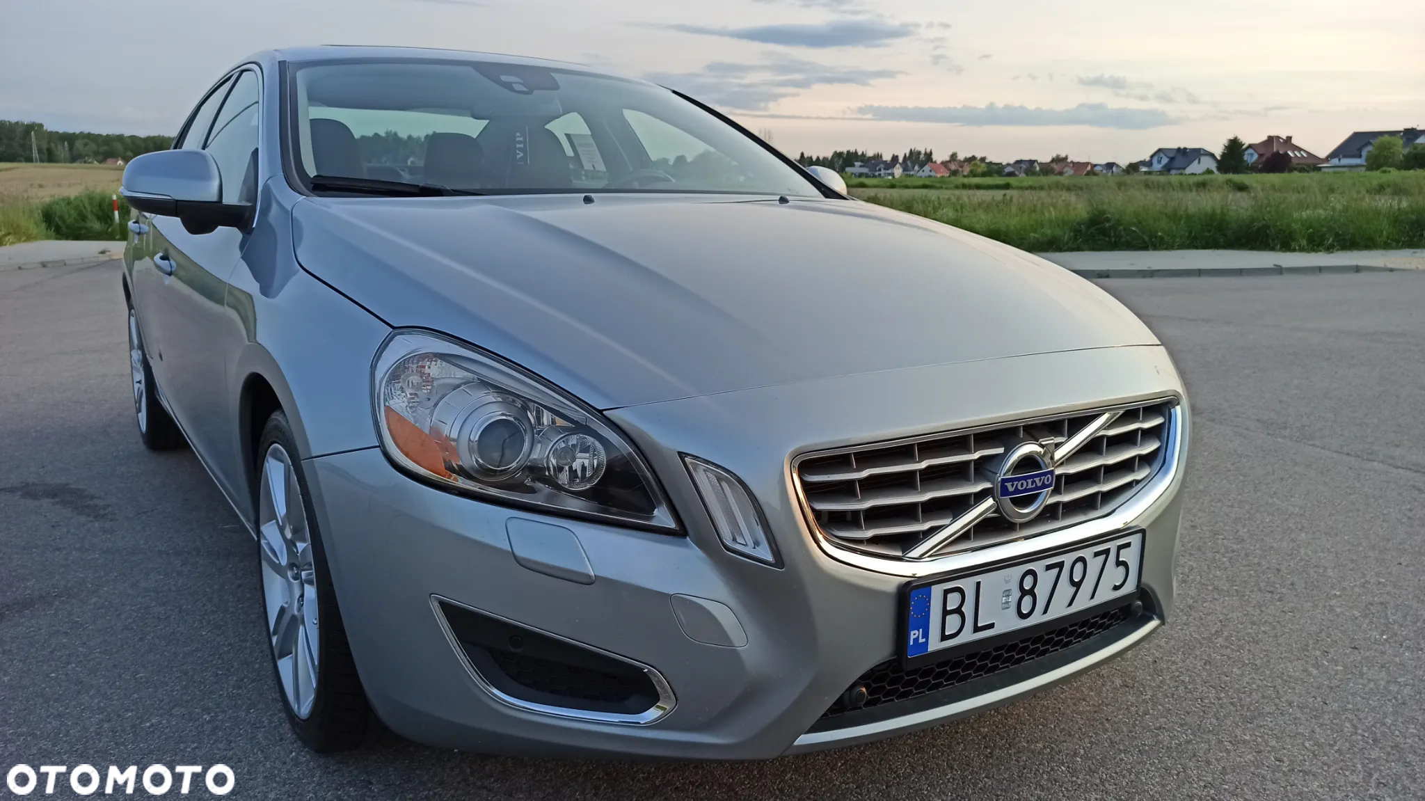 Volvo S60 - 2