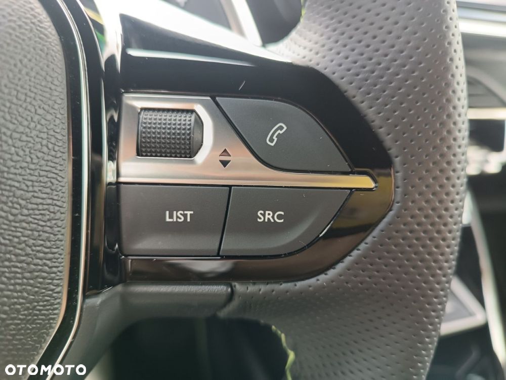 Peugeot 2008 - 23