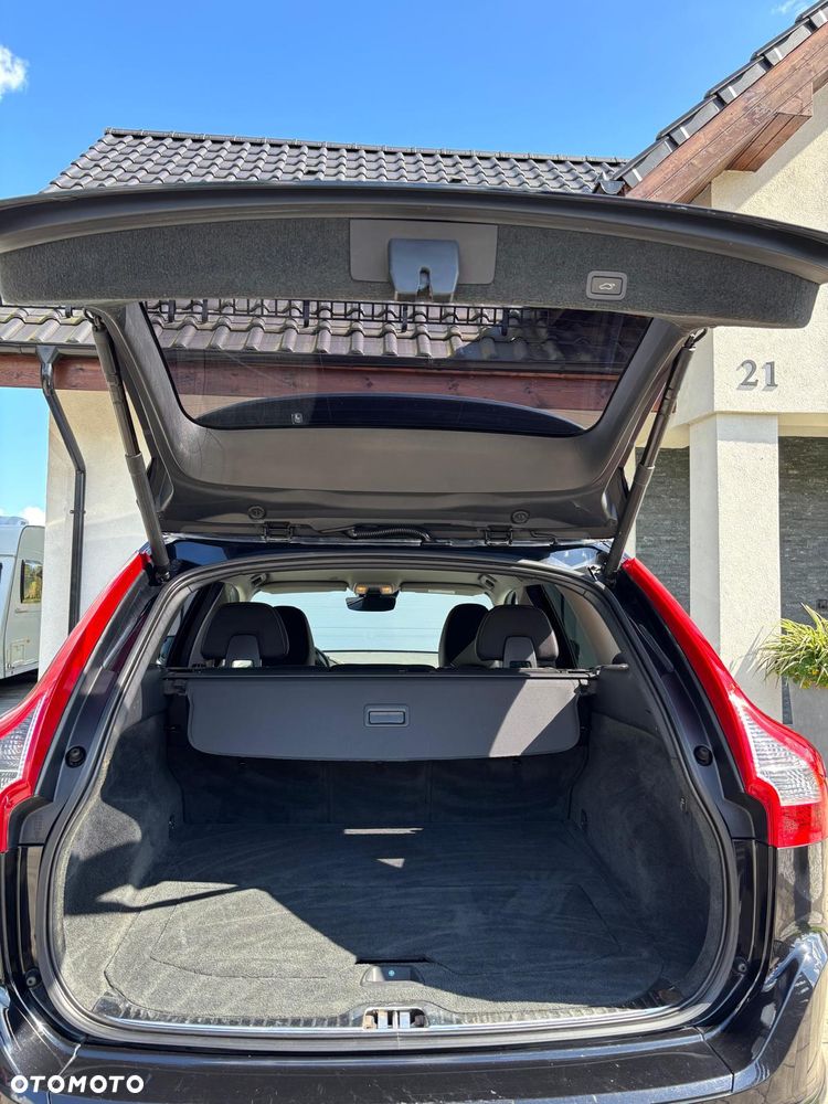 Volvo XC 60 D3 Momentum - 16