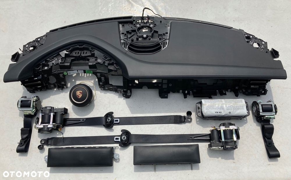 porsche taycan 9j1 deska konsola poduszki pasy - 2