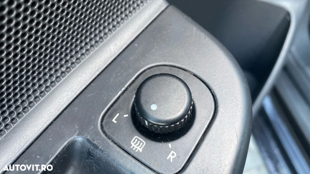 Volkswagen Golf - 12