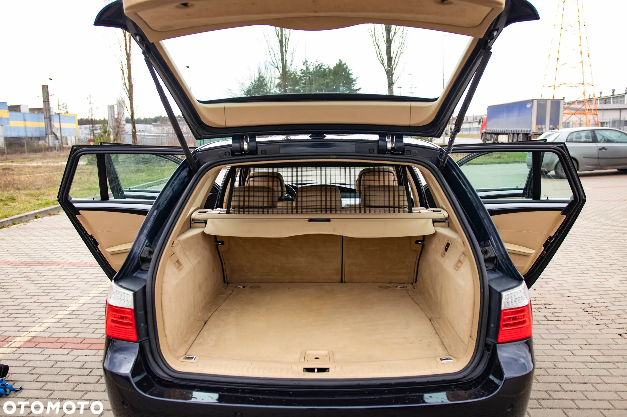 BMW Seria 5 530d Touring - 12