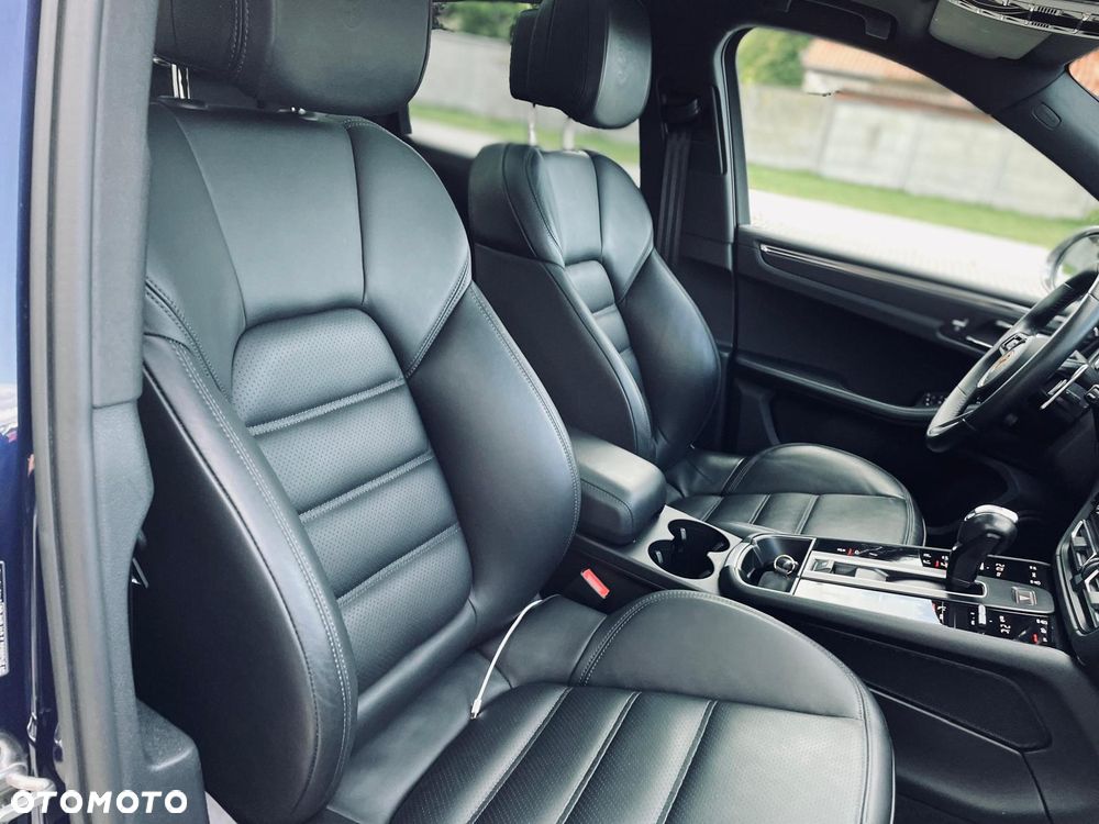 Porsche Macan T - 7