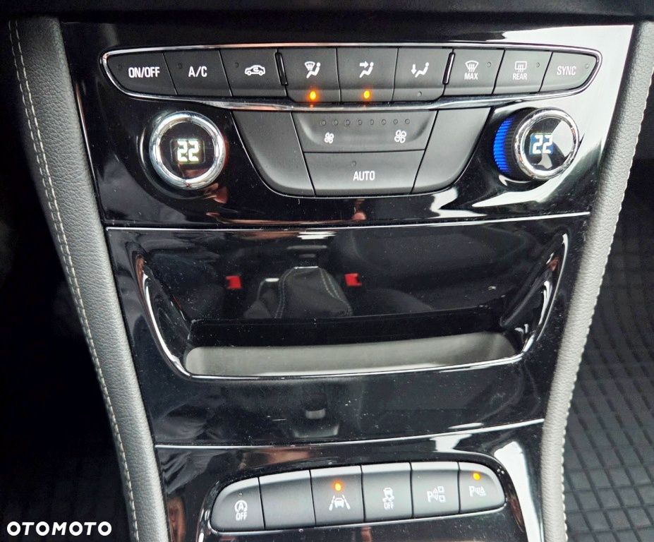 Opel Astra 1.4 Turbo Start/Stop Innovation - 36