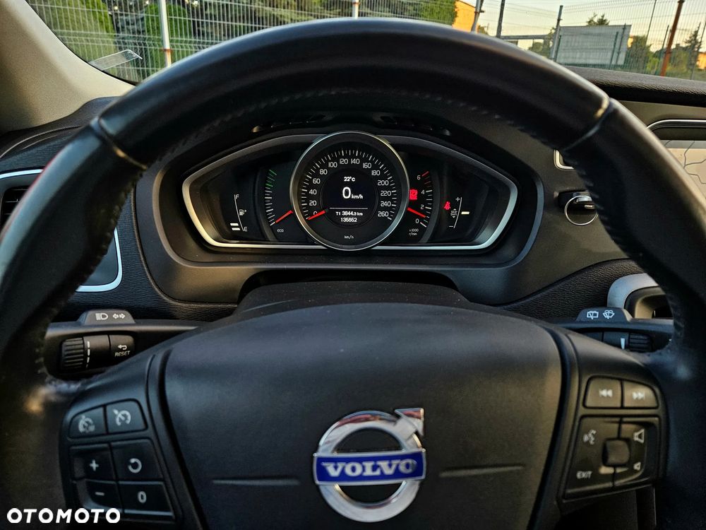 Volvo V40 D2 You - 9