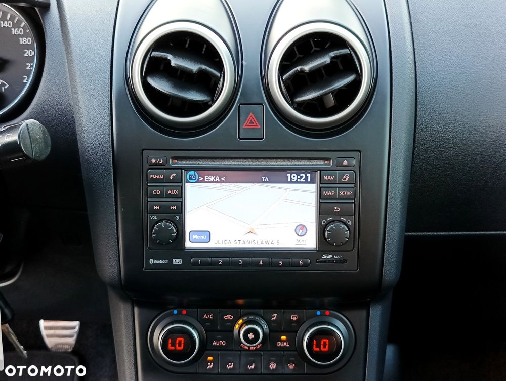 Nissan Qashqai 2.0 4x4 Tekna Premium - 34