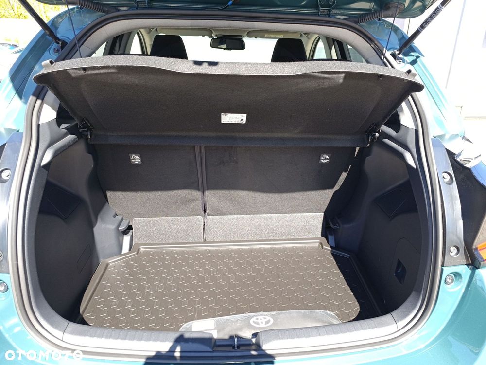 Toyota Yaris Hybrid 1.5 Style - 24